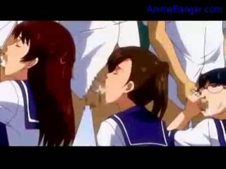 Schoolgirls në uniformë duke thithur guys kokosh spermë në gojë fucked