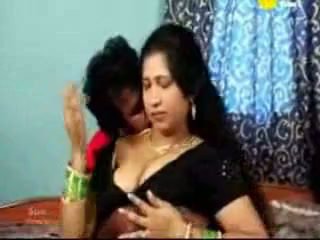 India tamil diwasa aunty kurang ajar with her boyfriend