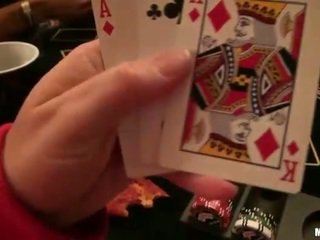 Poker joc ends în sus în o dulce sex petrecere