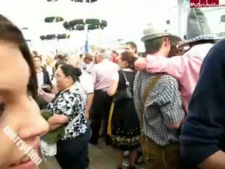 Verejnosť fajčenie na oktoberfest!