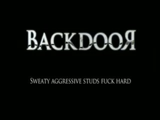 Sweaty aggressive guys เพศสัมพันธ์ ยาก