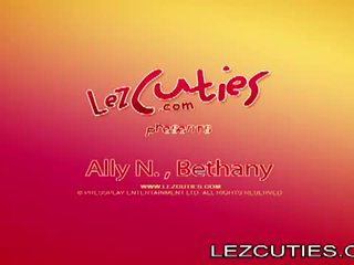 Lez cuties: malibog tinedyer lesbians bethany at ally n. puwit toying saya