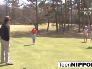 Teen golfer gets her pink pounded on the green&excl;