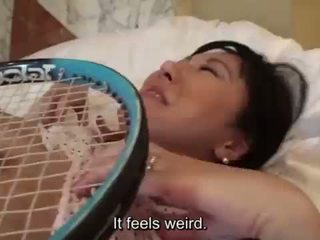 Uncensored japoneze mdtq çështje me tenis racket subtitled
