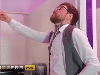 Dean Van Damme Feeds His Hard Cock To Isabelle Deltore's Ass And She Squirts Everywhere Porn Videos