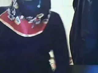 Відео - hijab дівчина показ дупа на вебкамера