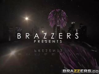 Brazzers - Brazzers Exxtra - New Years Sleaze Scene...