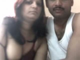 Indisch pärchen rajesh und suman aus noida brüste und fick auf webkamera