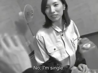Subtitled érett japán nő blue nyakörv főnök