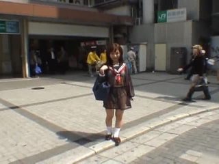 Mikan astonishing ασιάτης/ισσα κορίτσι του σχολείου enjoys δημόσιο flashing